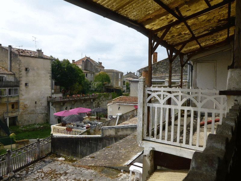 Rue André Benac Ref 10055
